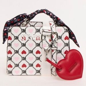 NEW Steve Madden Heart Bevelyn Handbag